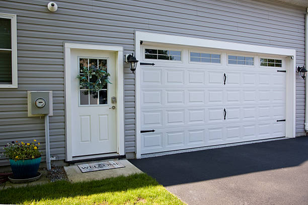 24/7 Emergency Garage Door Panel Replacement experts in Windber, PA